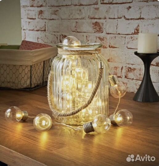 Гирлянда с лампочками