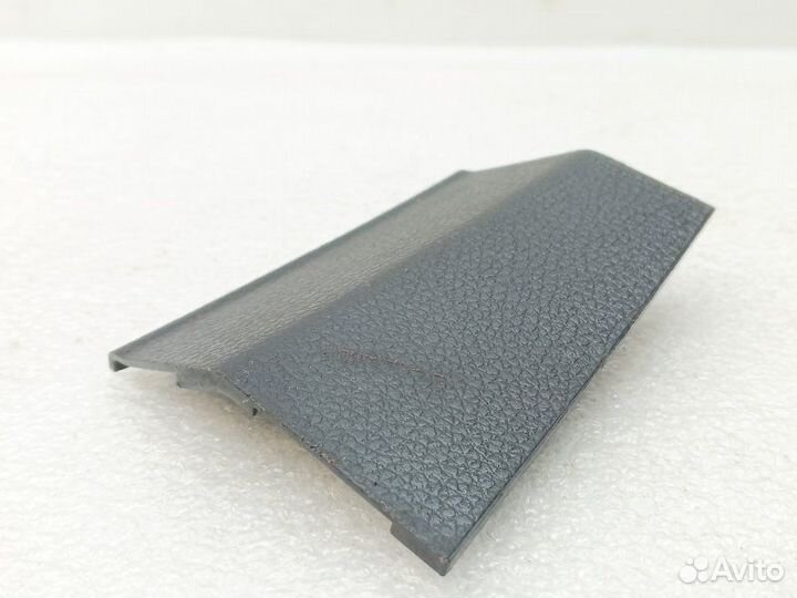 Накладка в салоне передняя левая Nissan Qashqai