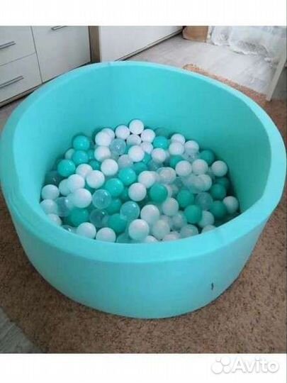 Детский сухой бассейн с шариками