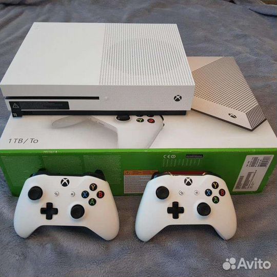 Xbox One s 1tb с играми