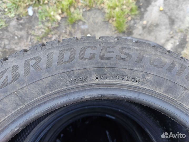 Bridgestone Blizzak Spike-02 205/55 R16