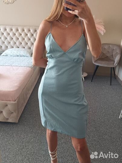 Платье голубое на бретельках L