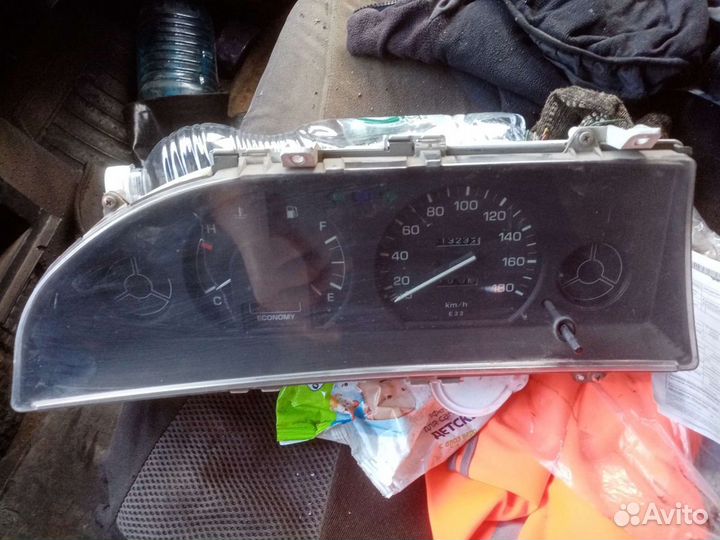 Панель приборов тойота королла е90