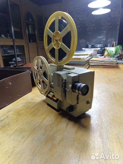 Кинопроектор Русь