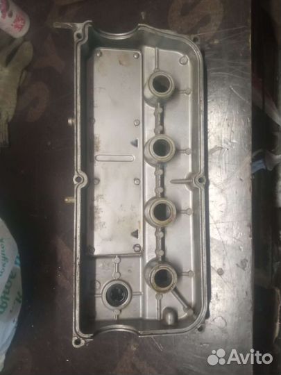 Клапанная крышка Suzuki Baleno 1,6
