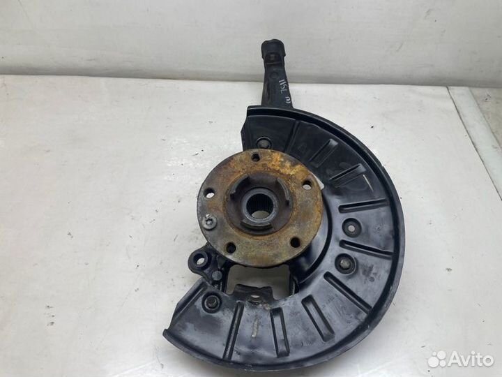 Кулак поворотный передний левый Volkswagen Touareg