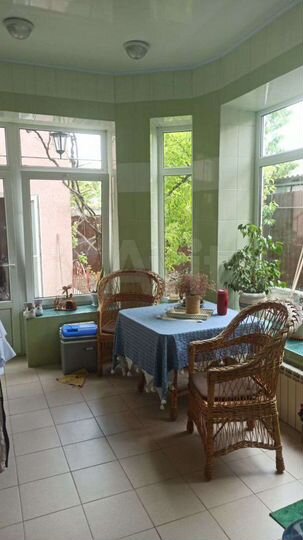 Дом 250 м² на участке 4,5 сот.