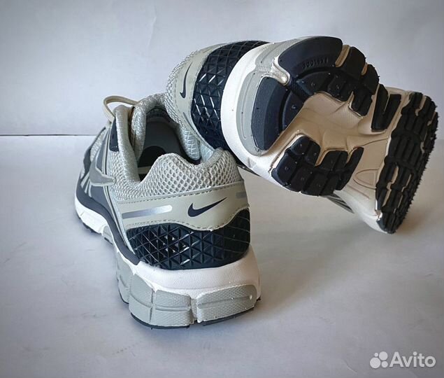 Кроссовки Nike zoom vomero 5