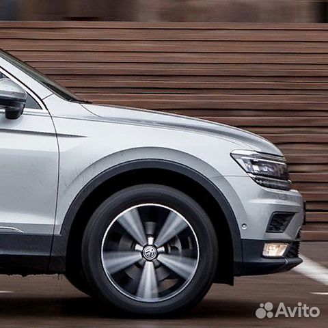 Крыло переднее правое в цвет Volkswagen Tiguan 2