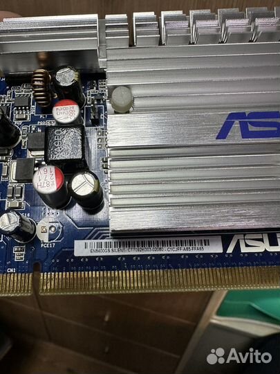 Asus GeForce EN8400GS 256MB Видеокарта