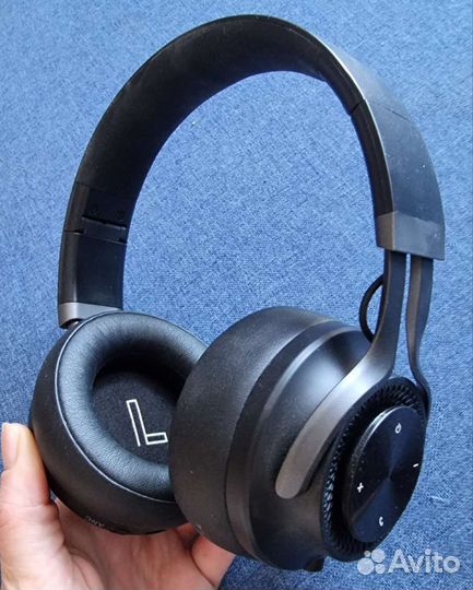 Беспроводные наушники