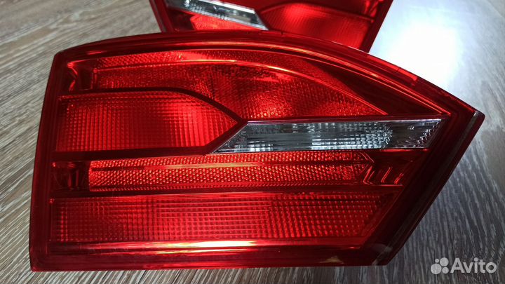 Фонарь внутренний Volkswagen Jetta 6 дорестайл