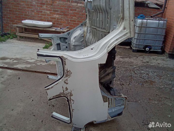 Задняя часть кузова тайота ибсум 10 кузов