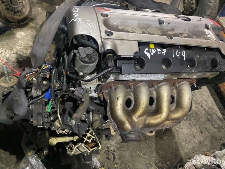 Двигатель к Citroen C4 1 RFN EW10J 2.0