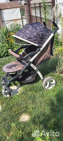2 прогулочные коляски,вторая в подарок