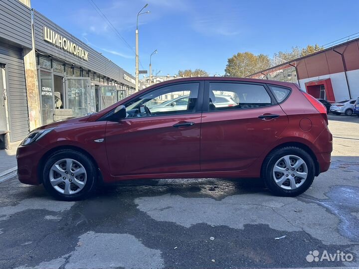 Hyundai Solaris 1.4 AT, 2011, 120 000 км