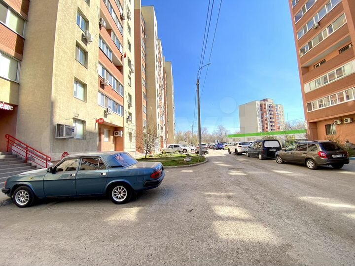 Торговая площадь, 16 м²