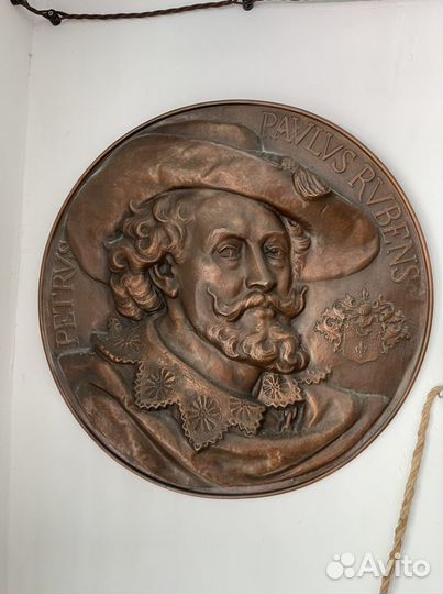 Настенное панно бронза чеканка