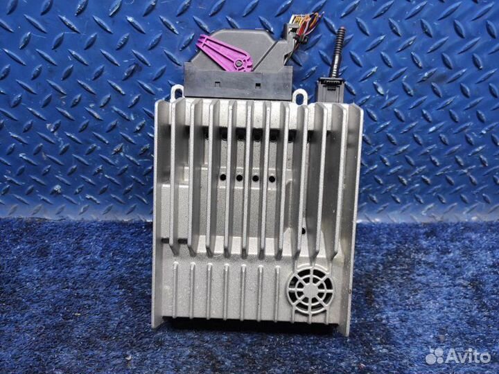 Усилитель звука Mercedes Ml W164