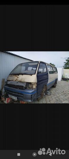 Двери на Toyota Hiace. Задний мост. Рессоры