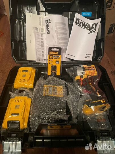 Гайковерт Dewalt Dcf
