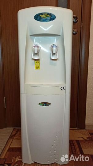 Кулер для воды напольный Корея бу