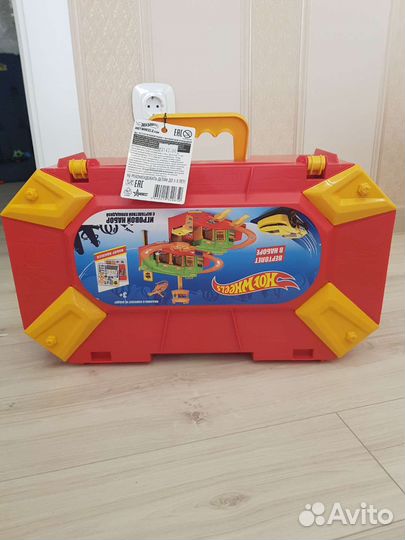 Игровой набор + машинки