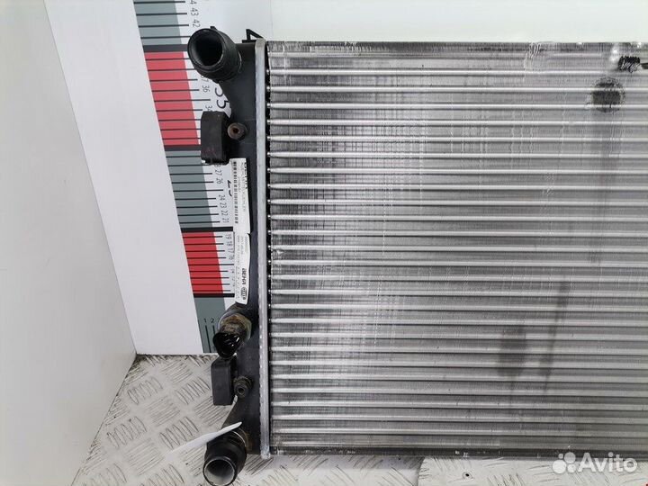 Радиатор основной для Volkswagen Golf 4 1J0121253N