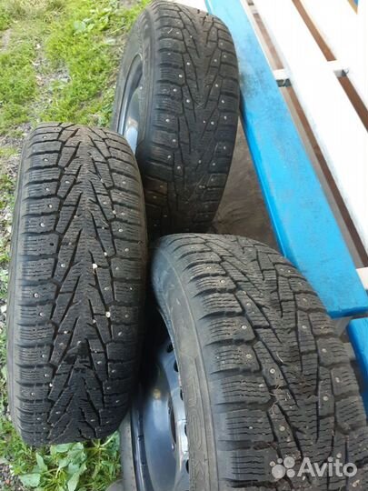 Колеса зимние в сборе 215/70 R16 5/114.3 ET38D67,1