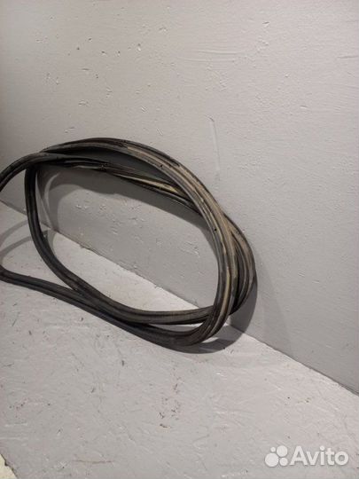 Уплотнительная резинка Chevrolet Cruze хэтчбек