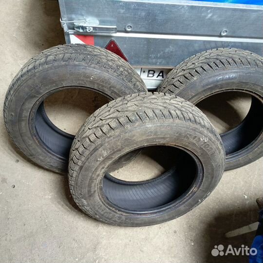 Tigar SUV Ice 215/65 R16 102T