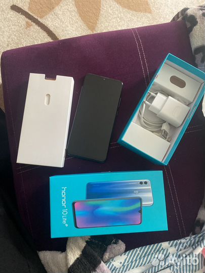 HONOR 10 Lite, 3/64 ГБ