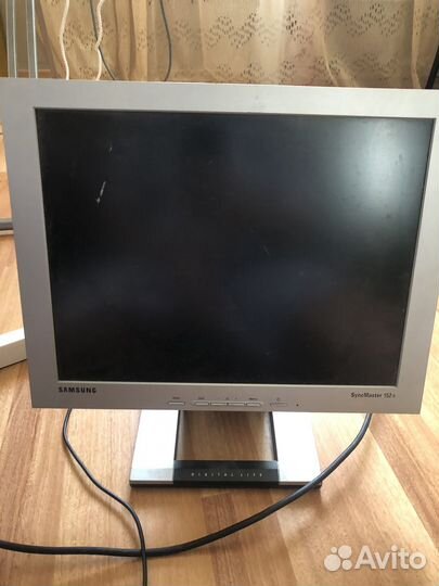 Монитор Samsung