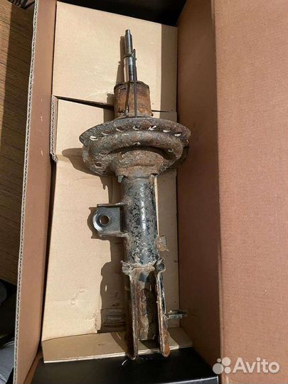 Стойки передние