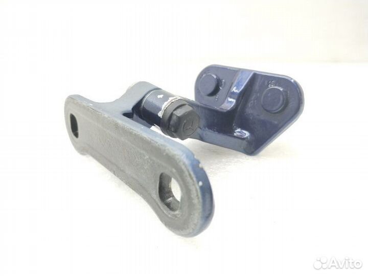 Петля двери задняя правая Mercedes-Benz Cls-Class