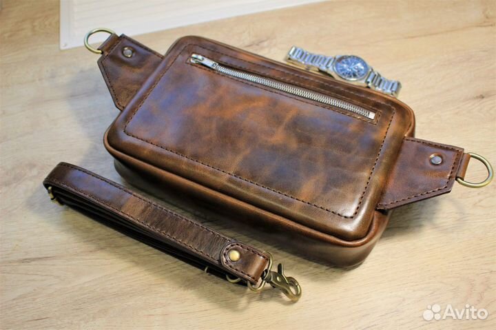 Сумка на пояс, (на грудь) натуральная кожа