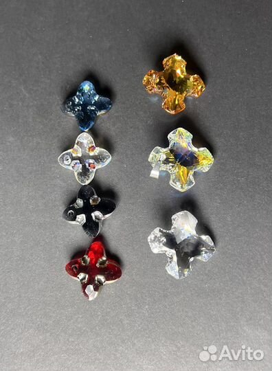 Swarovski подвески/кулоны кресты 24 и 28мм