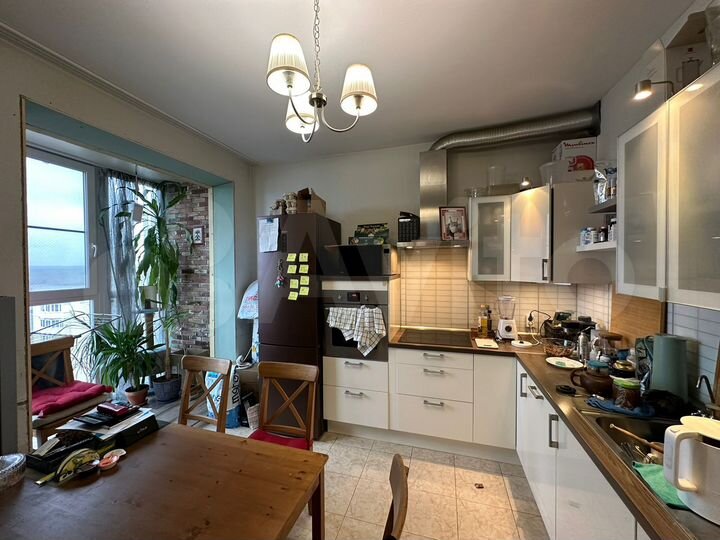 2-к. квартира, 57 м², 12/16 эт.