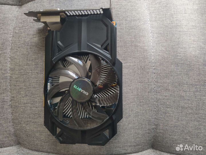 Видеокарта Nvidia Geforce GTX 750