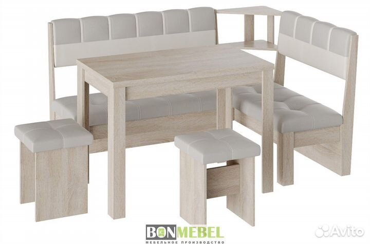 Кухонный уголок со столом и стульями