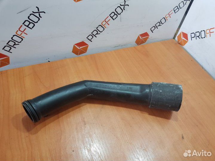 Патрубок интеркулера Mercedes C-Class W205 M274