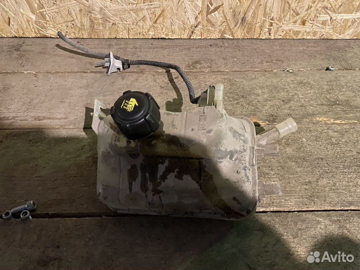 Расширительный бачок renault megane 3