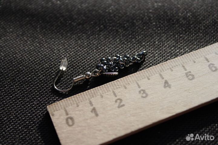 Серьги с черным бисером