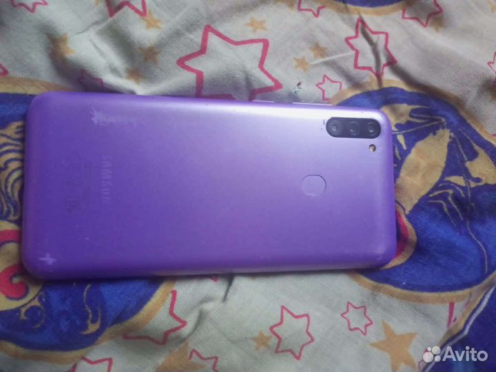 Samsung м11
