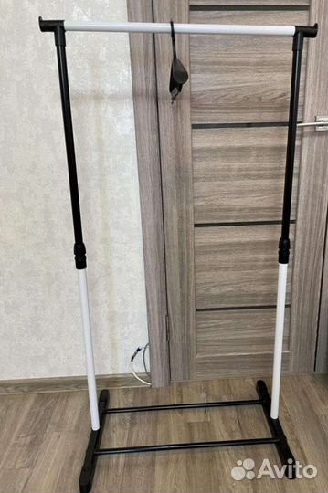 Вешалка для одежды напольная