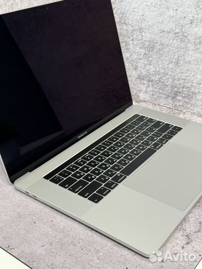 Macbook Pro 15 2019 i9 32gb