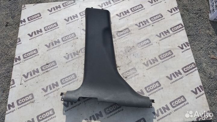 Накладка центральной стойки левая Chery M11