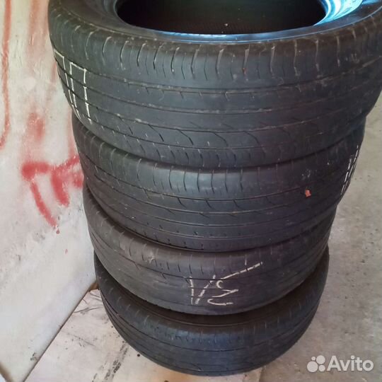 Continental ContiPremiumContact 2 215/60 R16