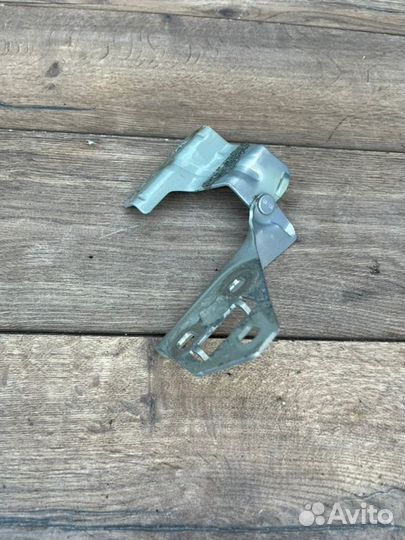 Петля капота правая Renault Megan 2 1.6 2006