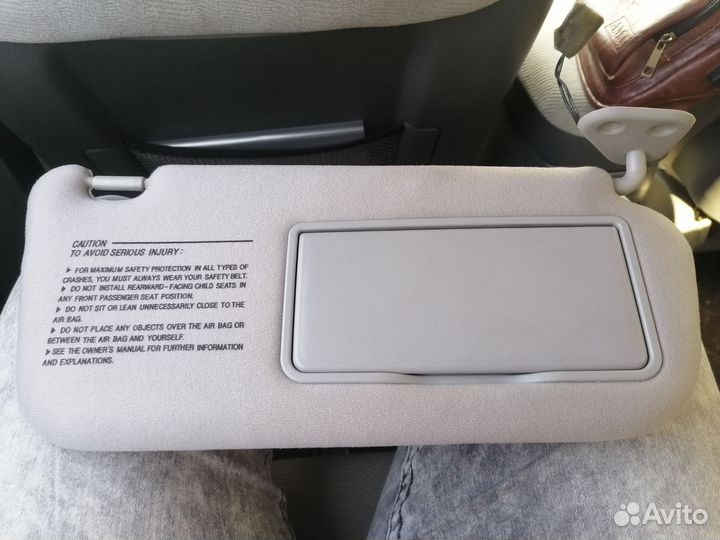 Солнцезащитный козырек на hyundai santa fe 1